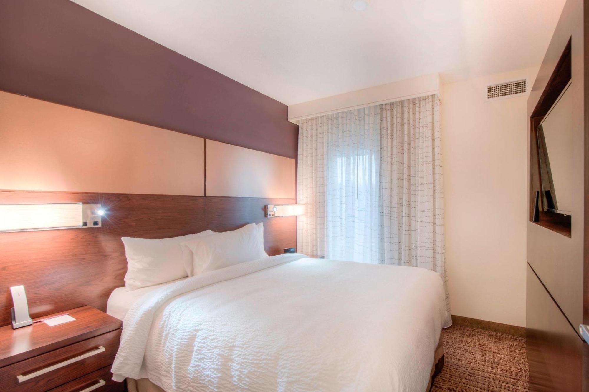 Residence Inn By Marriott Charlotte Airport Экстерьер фото